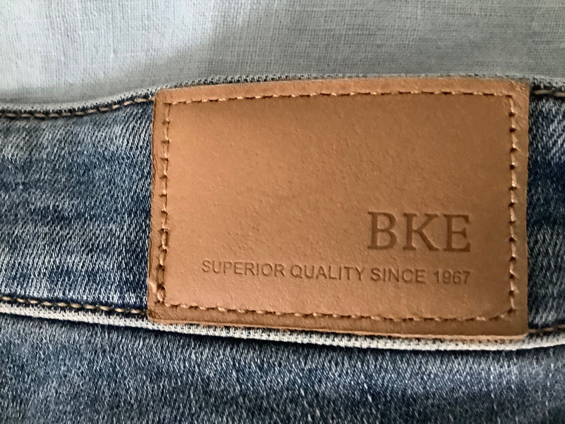 Jeans: Jeans Damen – Usato da Triesen venduto da boston7 2