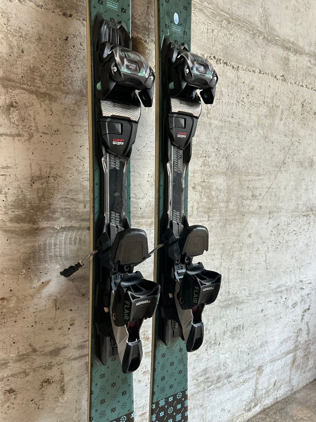 Völkl Sci: Völkl Flair SC Carbon Ski 155CM – Usato da Emmenbrücke venduto da karkarkar 2