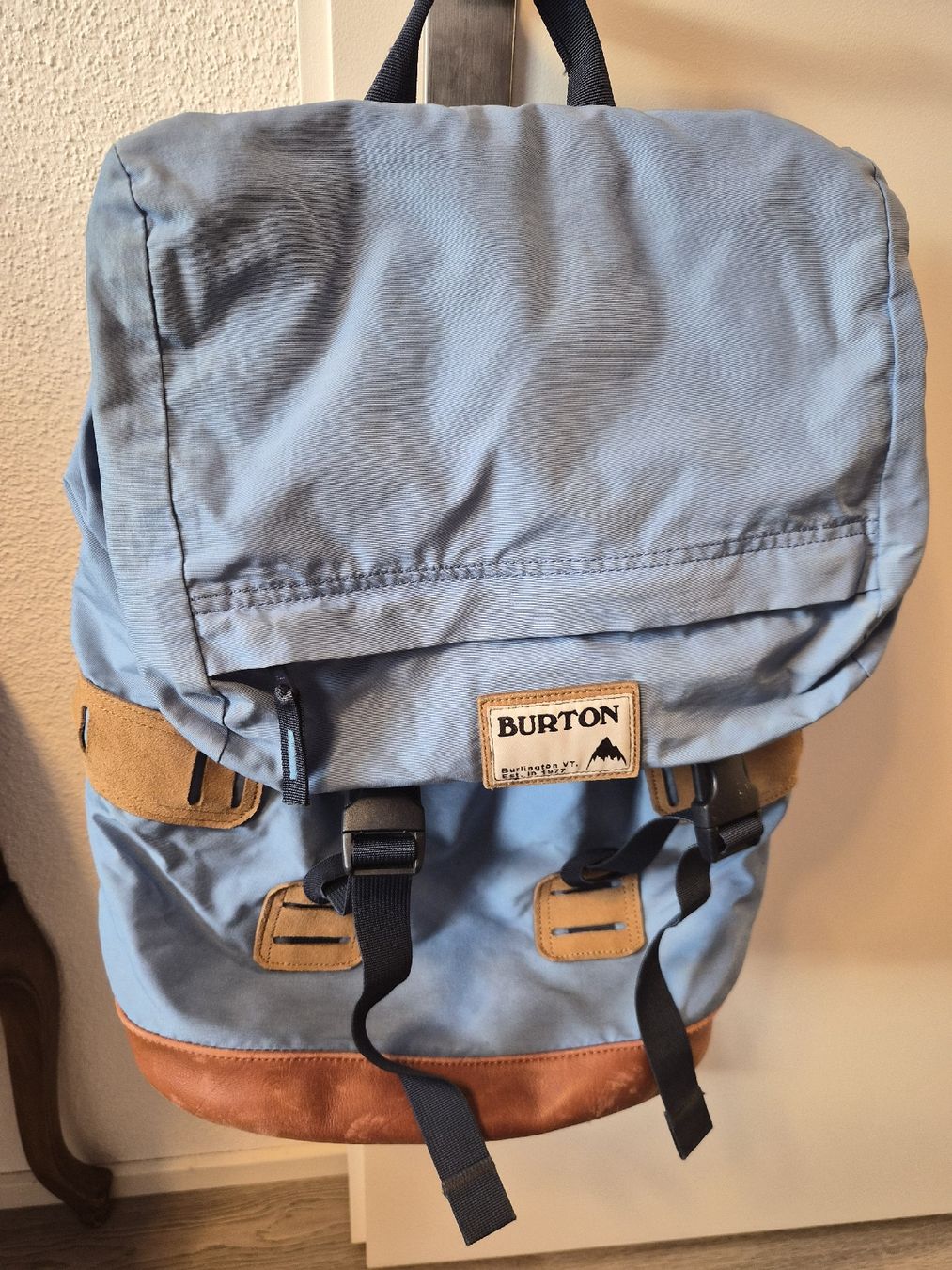 Burton Zaini: Coole Burton Daypack Rucksack, hellblau – Usato da Schwarzenberg LU venduto da LadySecondhand