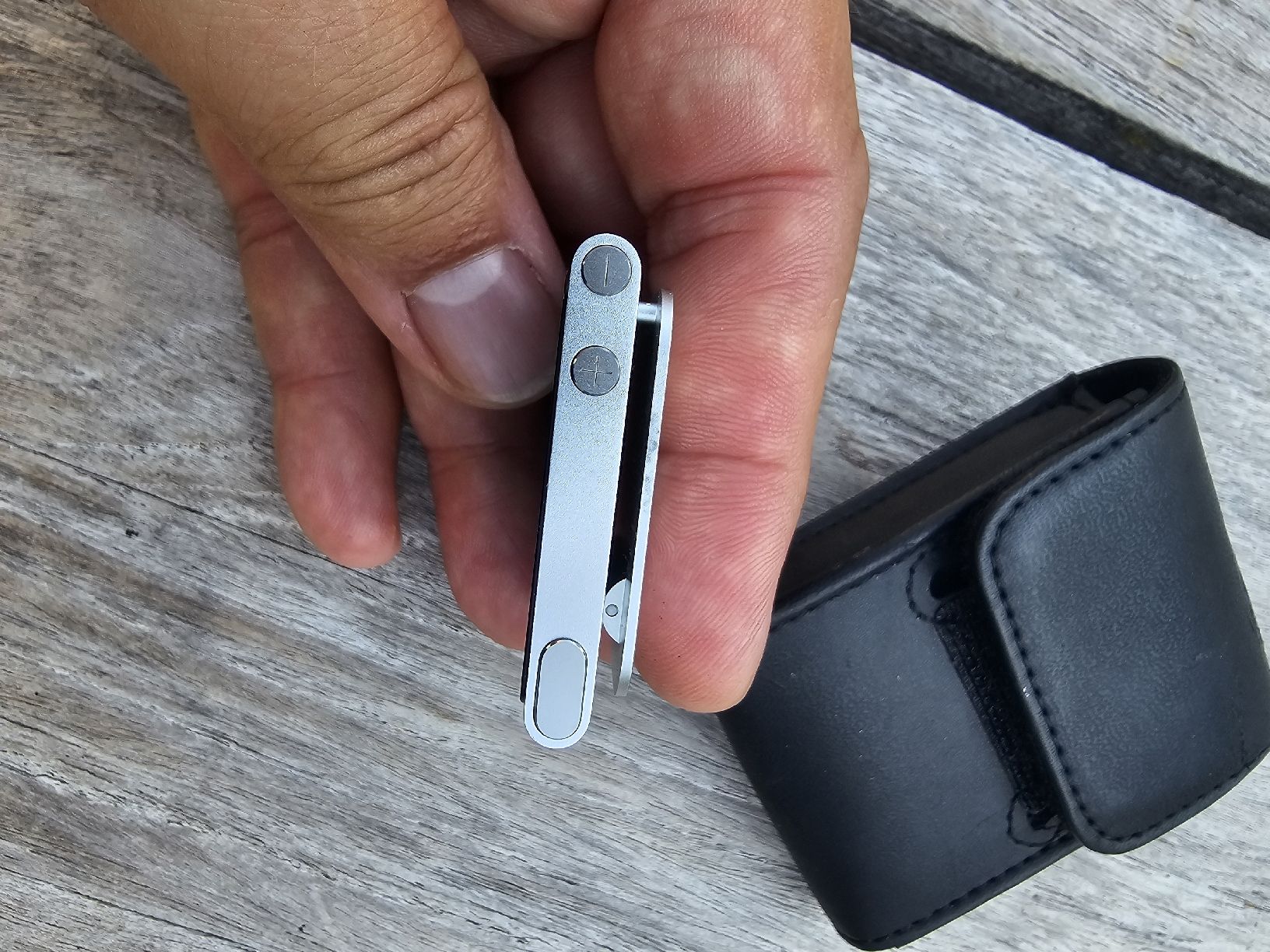 Apple Lettore multimediale portatile: Apple iPod Nano 6th Gen 8Gb – Usato da Oberwil BL venduto da 007re 4