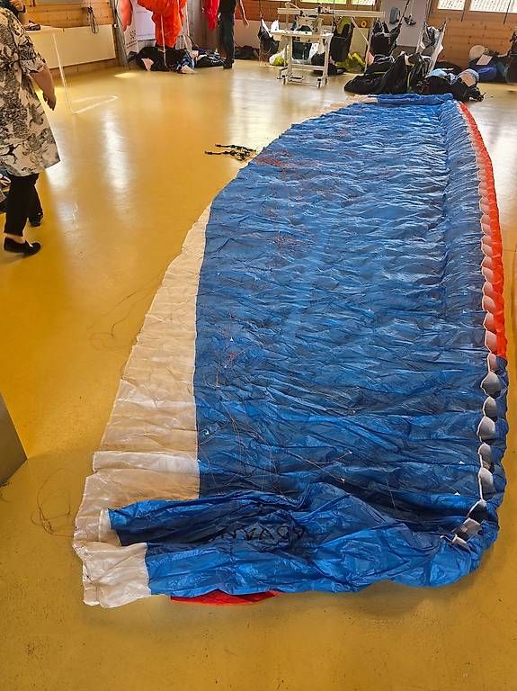 Sport dell'aria & Aquiloni: Advance Sigma 11.24 blau – Usato da Matzendorf venduto da Flugschule-Jura