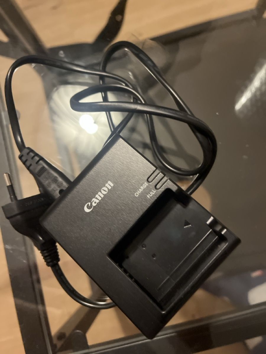 Canon Kamera: Canon EOS 1100D Spiegelreflexkamera mit Objektiven Set – Gebraucht aus Tägerig von kar_28yp 3