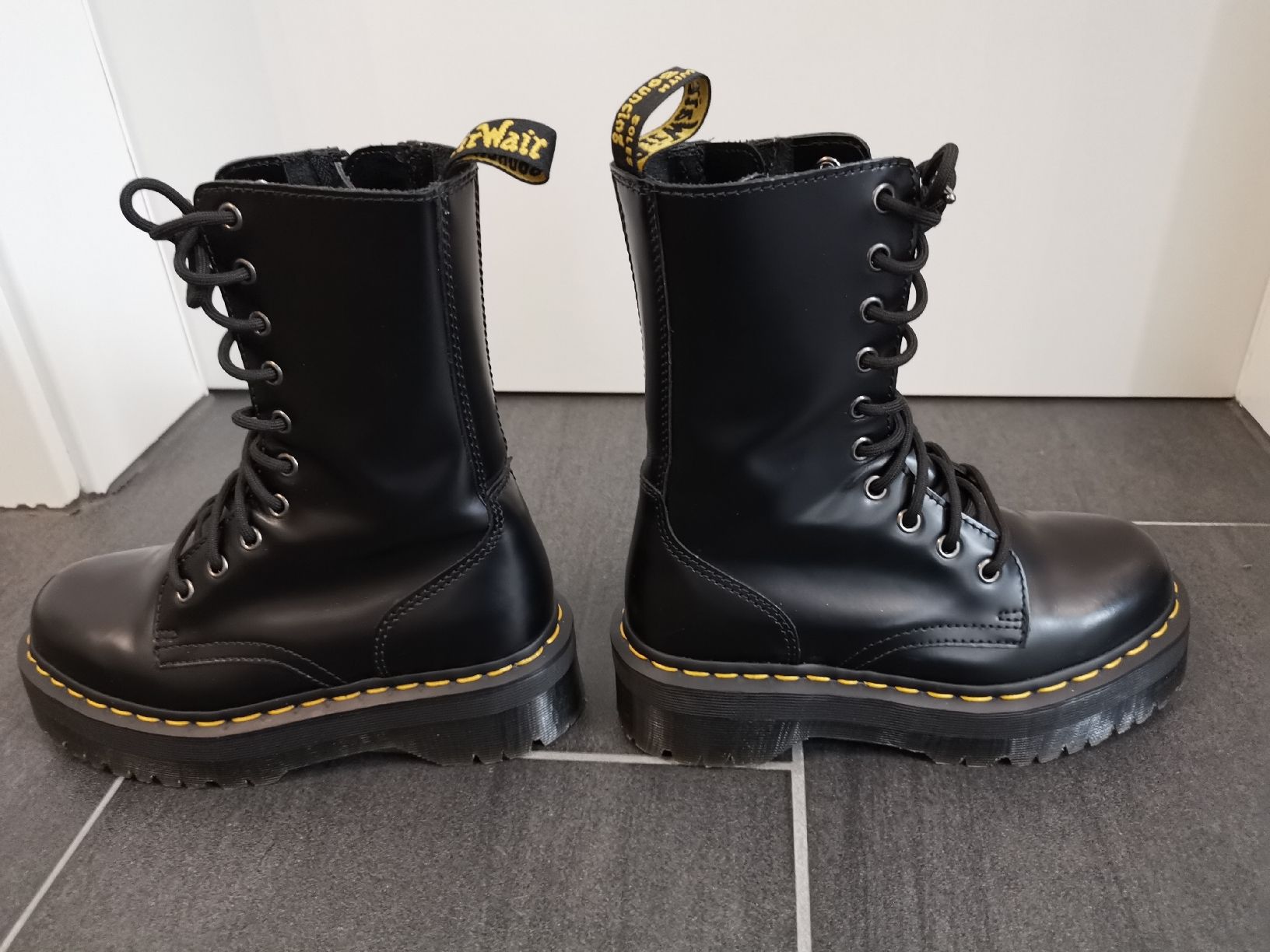 Dr. Martens Scarpe da uomo: Dr. Martens JADON HI - Versand möglich – Nuovo (secondo la descrizione) da Matzendorf venduto da hauli2 5