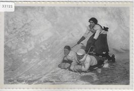 Sport d'hiver - Un attelage moderne - Schlittenpartie
