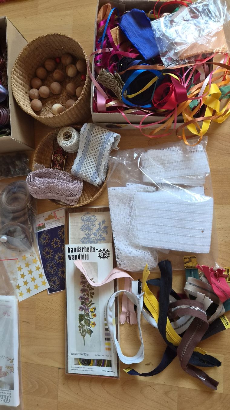 Kit bricolage: Handarbeit Stucken Basteln Set Diverses – Nuovo (secondo la descrizione) da Kölliken venduto da MissesBossTop1 1
