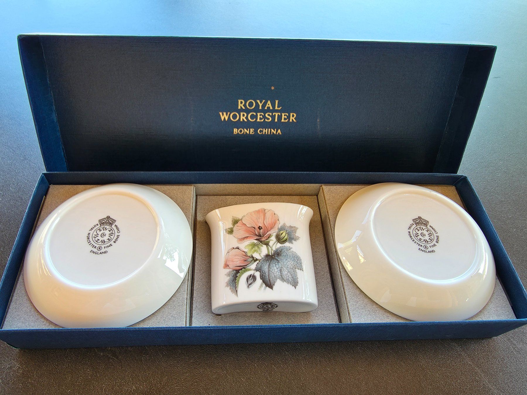 Royal Worcester Geschirrsets: Neuwertiges Royal Worcester Set – Gebraucht aus Etziken von miata02 1
