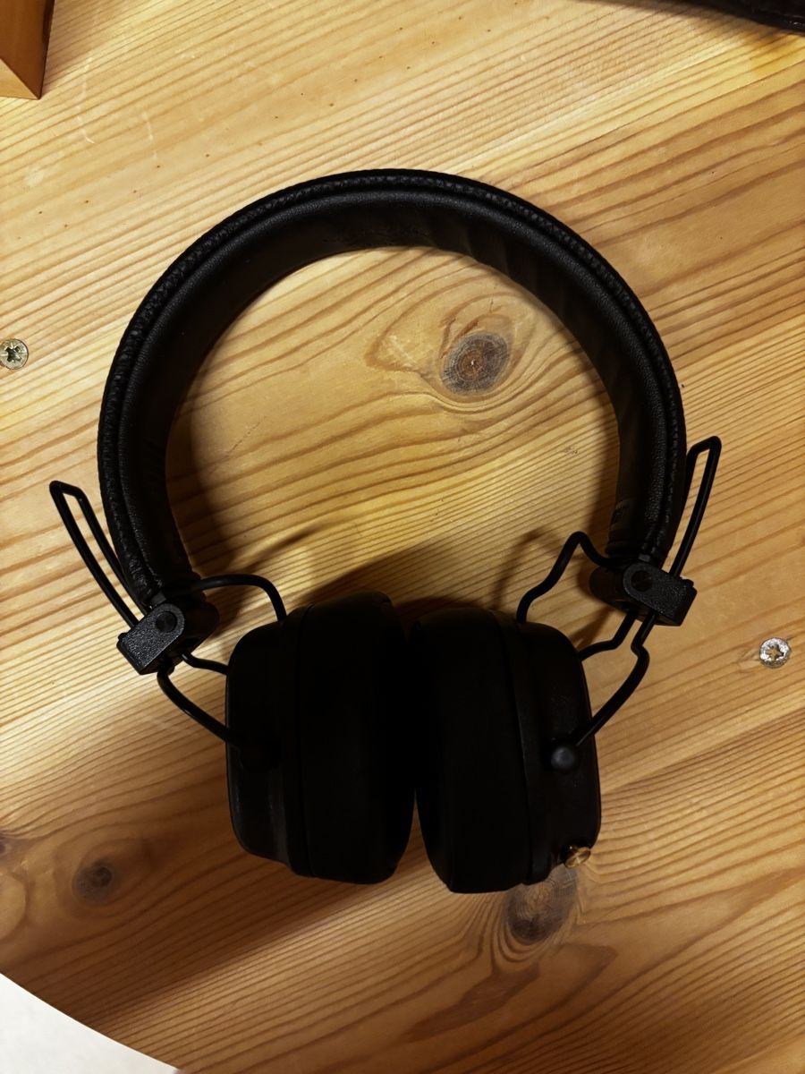 Marshall Cuffie: Marshall Major IV, Bluetooth, On-Ear – Nuovo (secondo la descrizione) da S-chanf venduto da leena02