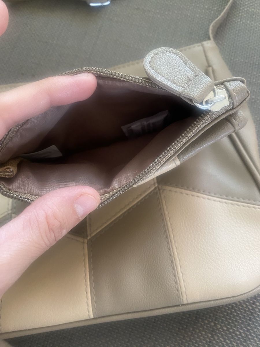 Taschen für Damen: Purse 👜 – Gebraucht aus Dietikon von Tdaf33 6