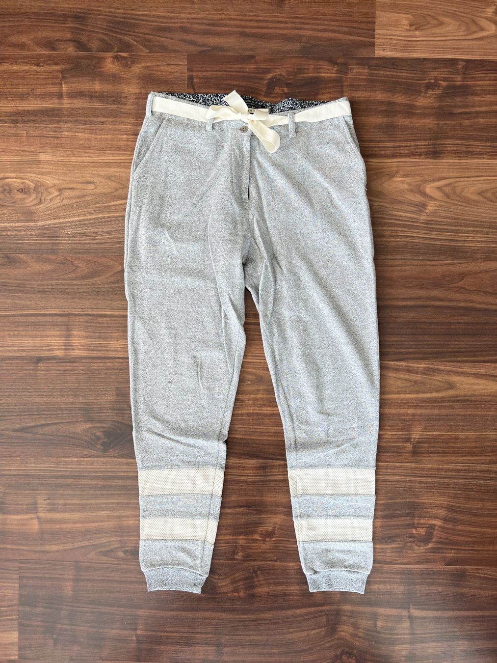 Maison Scotch Pantalons: Maison Scotch Trainerhose, Size 1 – D'occasion à Muri b. Bern par michellew23