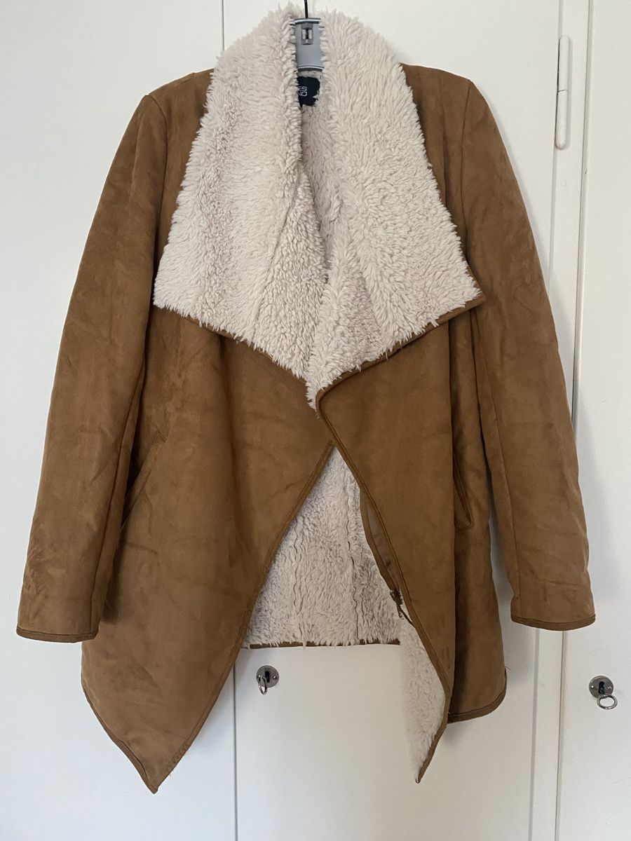 Yes Or No Vestes: Kunsfelljacke Gr M – D'occasion à Zürich par Herbion1