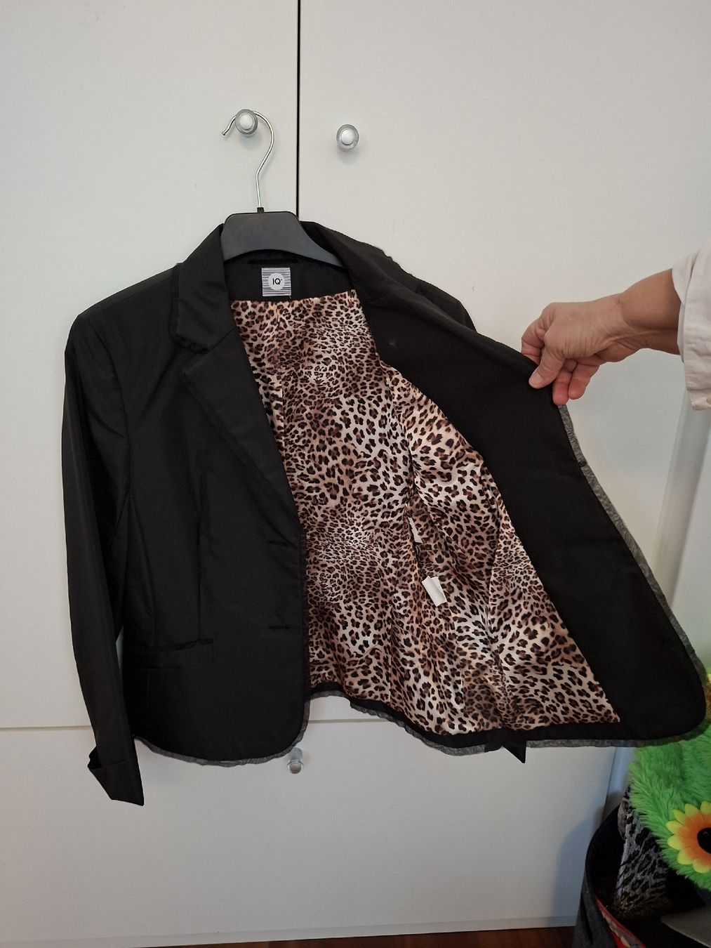 Giacche: Blazer Gr. 40 Schwarz mit Leopardenmuster als Innenfutter – Nuovo (secondo la descrizione) da Horgen venduto da Laala5151