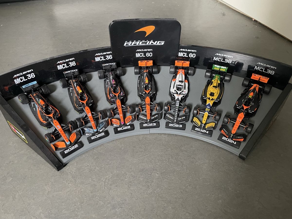 Bburago Voitures modèles: Formel 1 Burago Displays  – D'occasion à Kerns par jol_h6f8