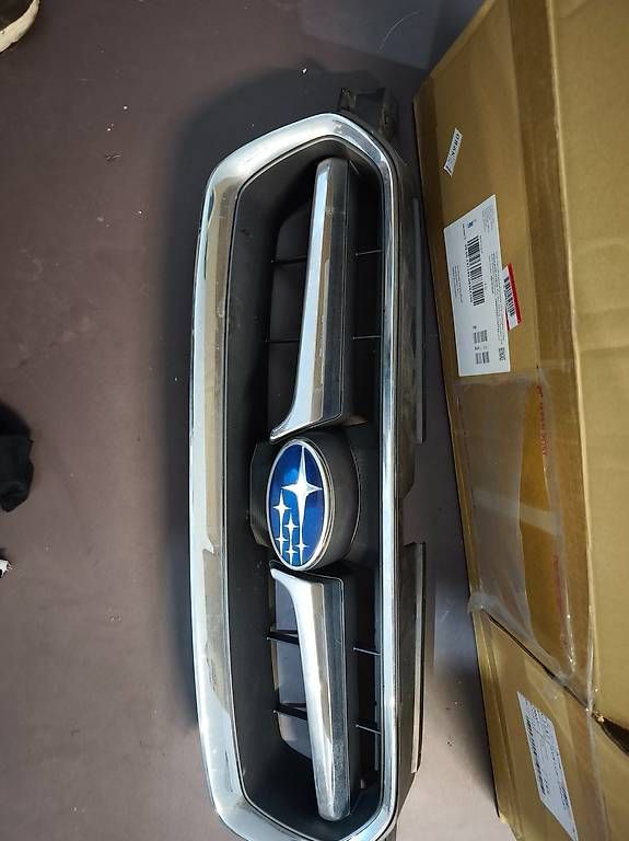 Tutti pezzi di ricambio auto: Subaru Legacy Frontgrill BJ 2005 – Usato da Zihlschlacht venduto da rad_vvm9 1