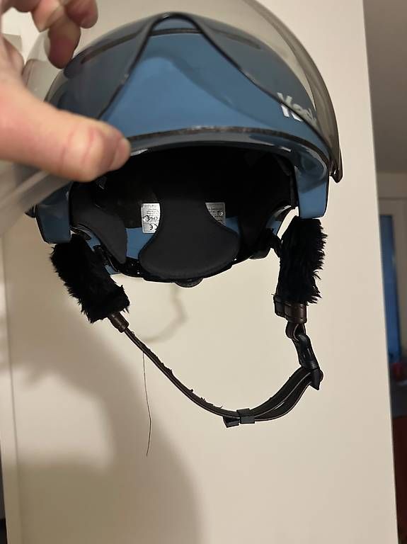 Schallplatten: cat ears / Helm Windgeräusch Reduktion – Gebraucht aus Nänikon von JCpiquerez 1