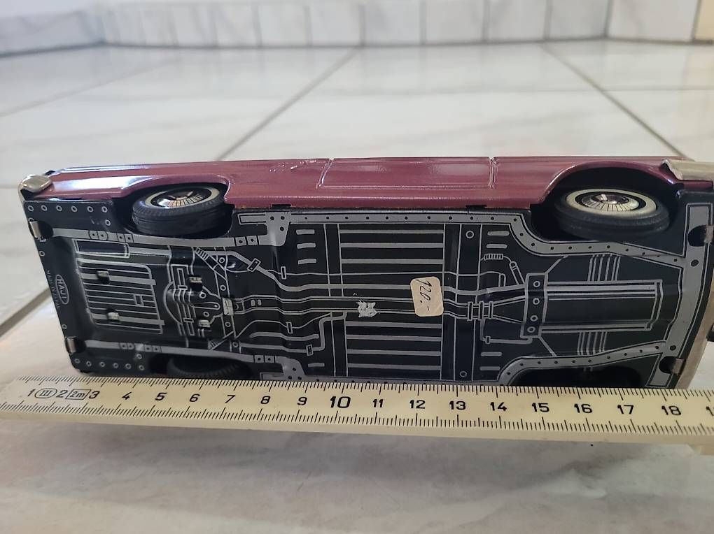 Modellini d'auto: Auto in latta  – Usato da Agarone venduto da creativa1963 4