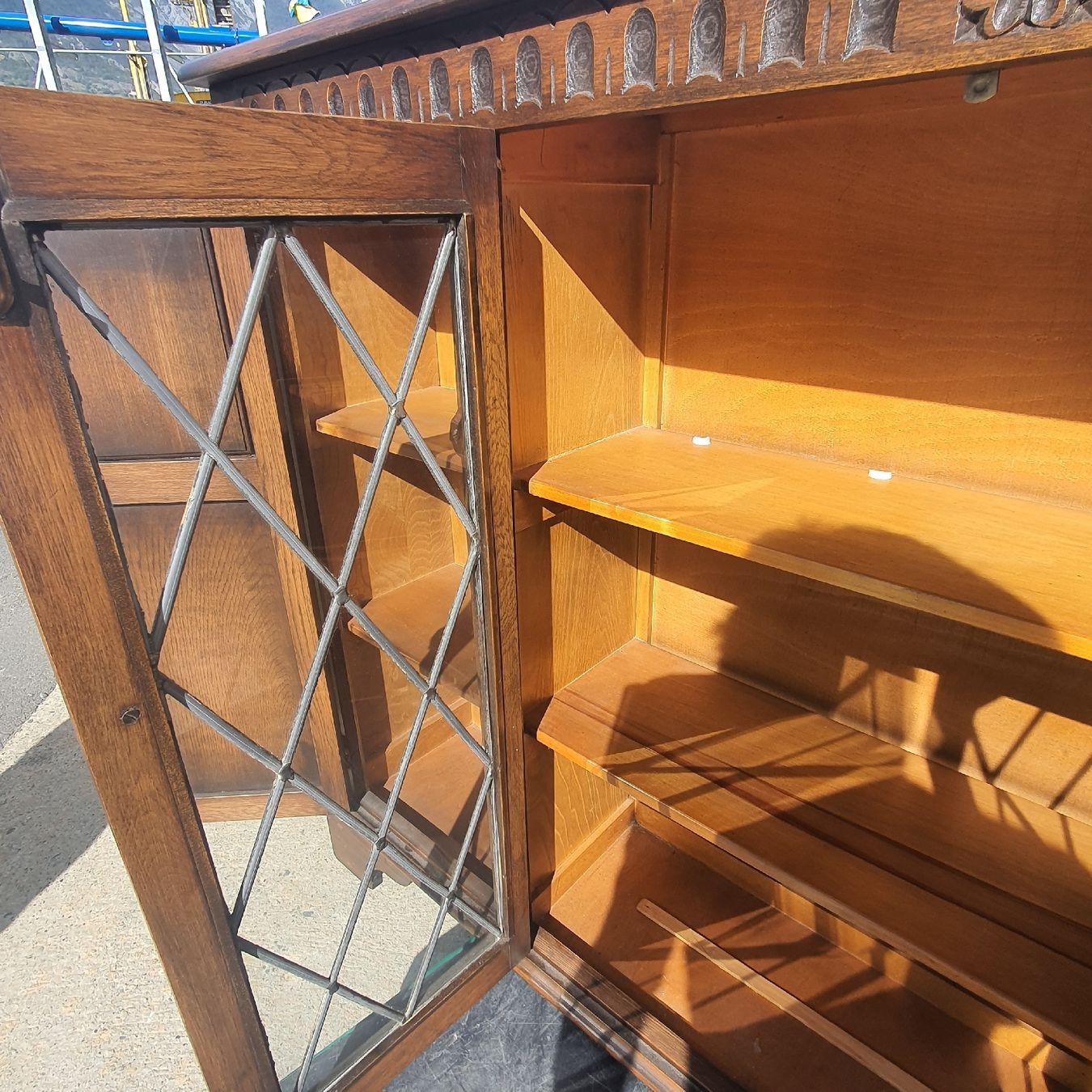 Credenze: Buffet 130x 90x28. bel etat, vitré – Usato da DUGNY (-Leytron) venduto da Rdeny 2