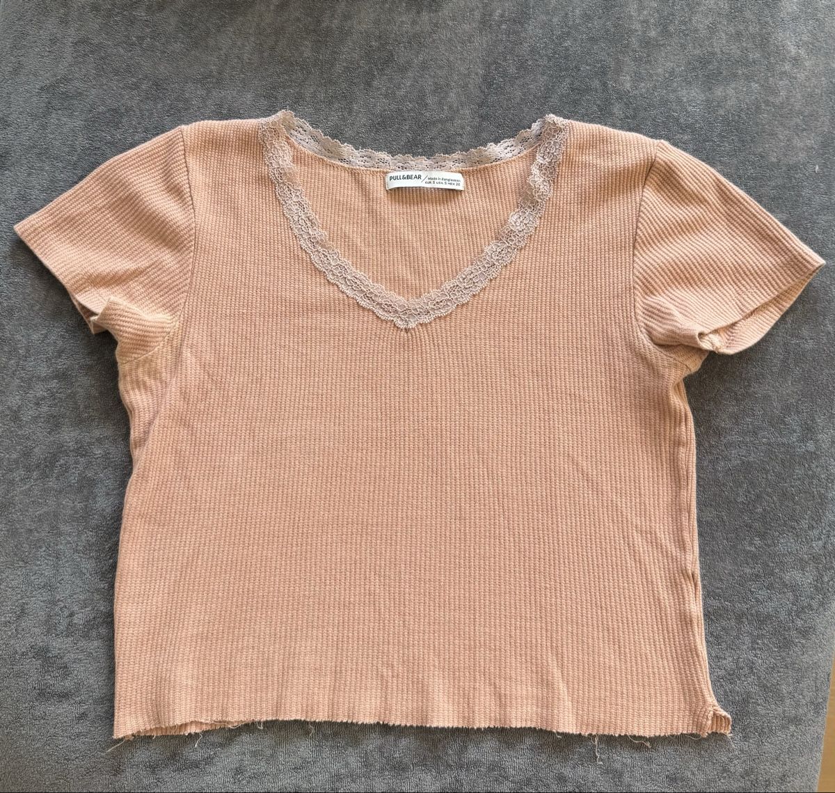 Pull&Bear T-shirt: Crop Top von Pull&Bear – Usato da Huttwil venduto da mandala123