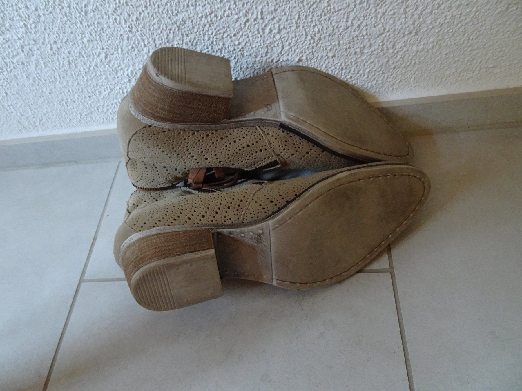 Scarpe da donna: Coque Terra Leder Stiefeletten Gr. 40 - 426269 – Usato da Küssnacht am Rigi venduto da Schuhe-Secondhand 3