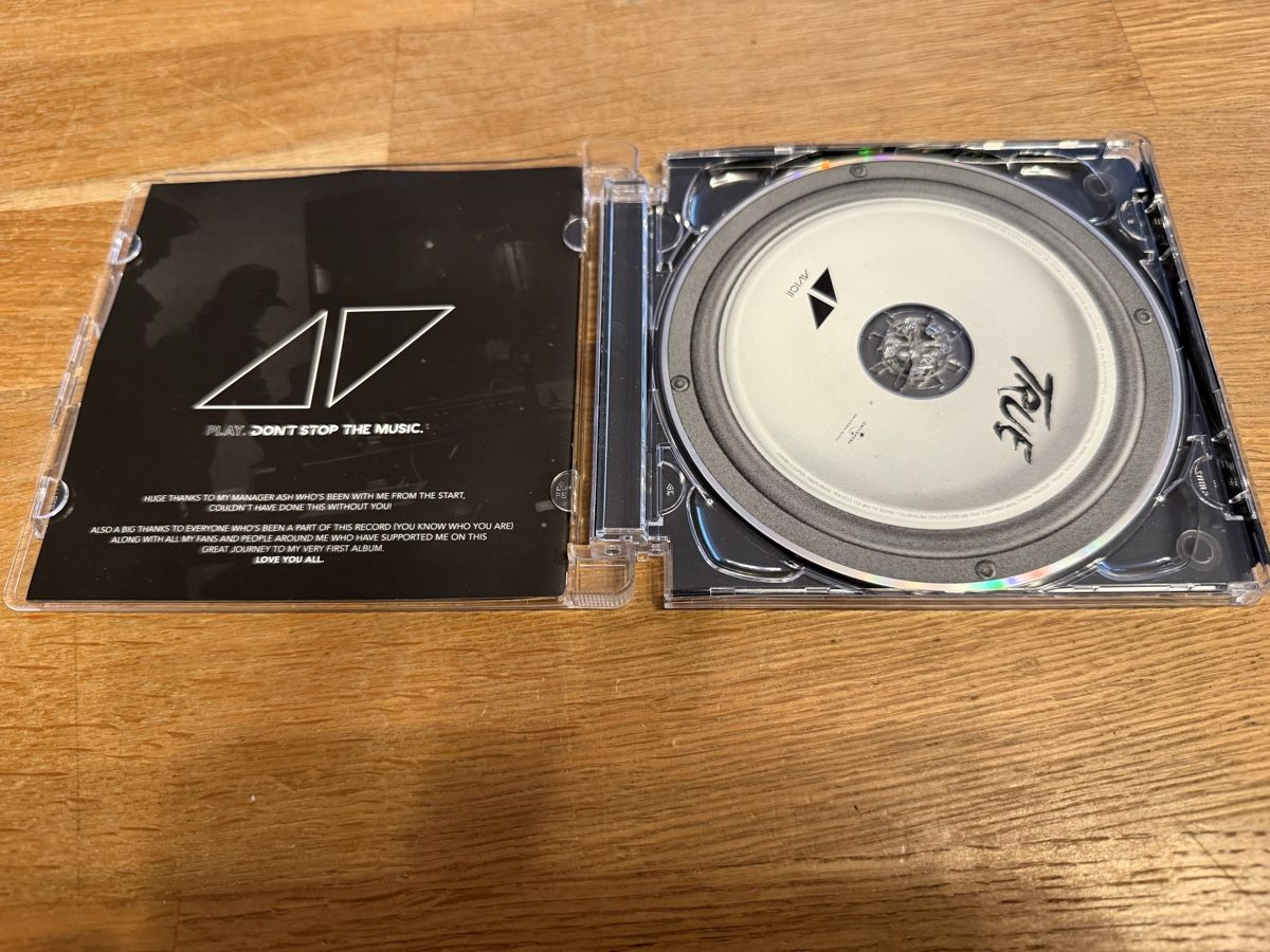 CD: CD Avicii - True Album. – Usato da Goldach venduto da Messerguru 2