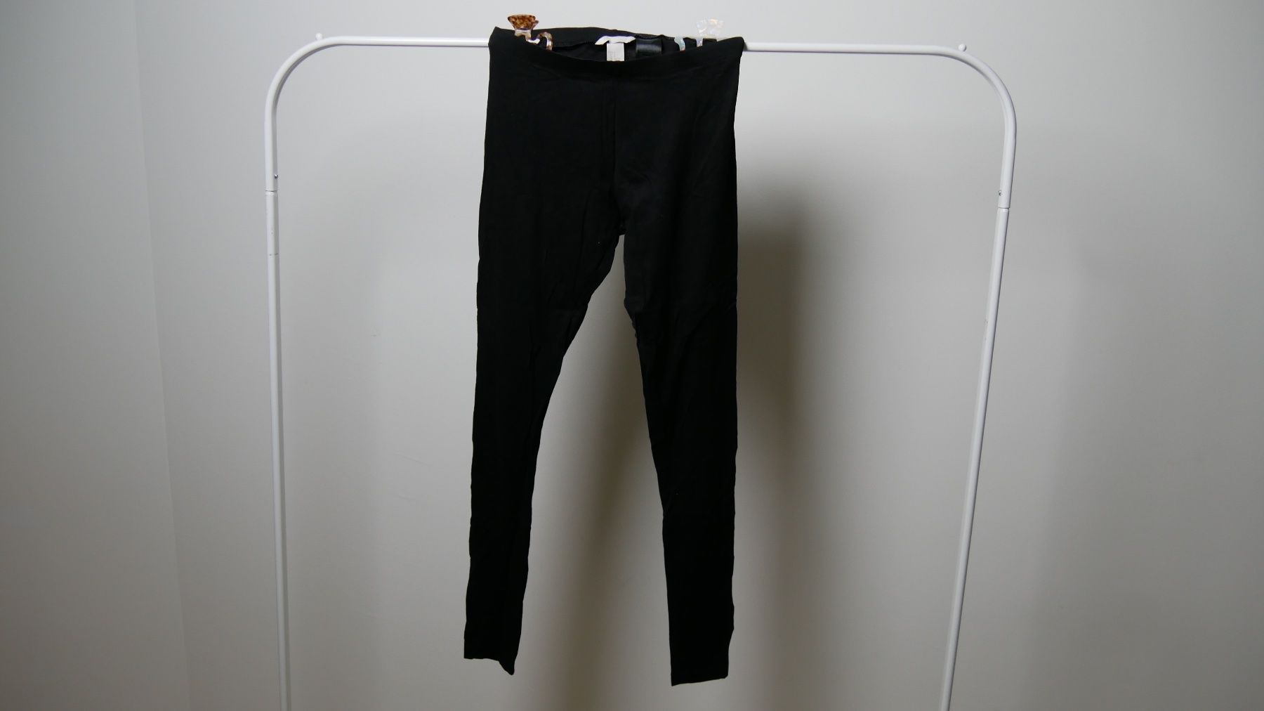 H&M Leggings: H&M Leggings Baumwolle – Usato da Zürich venduto da julia_vina