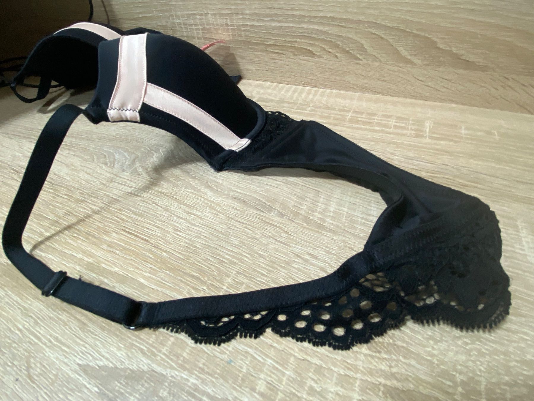 Hunkemöller Sonstige Unterwäsche: 2 BH Gr.85 A. – Gebraucht aus Bösingen von Trigusik 6