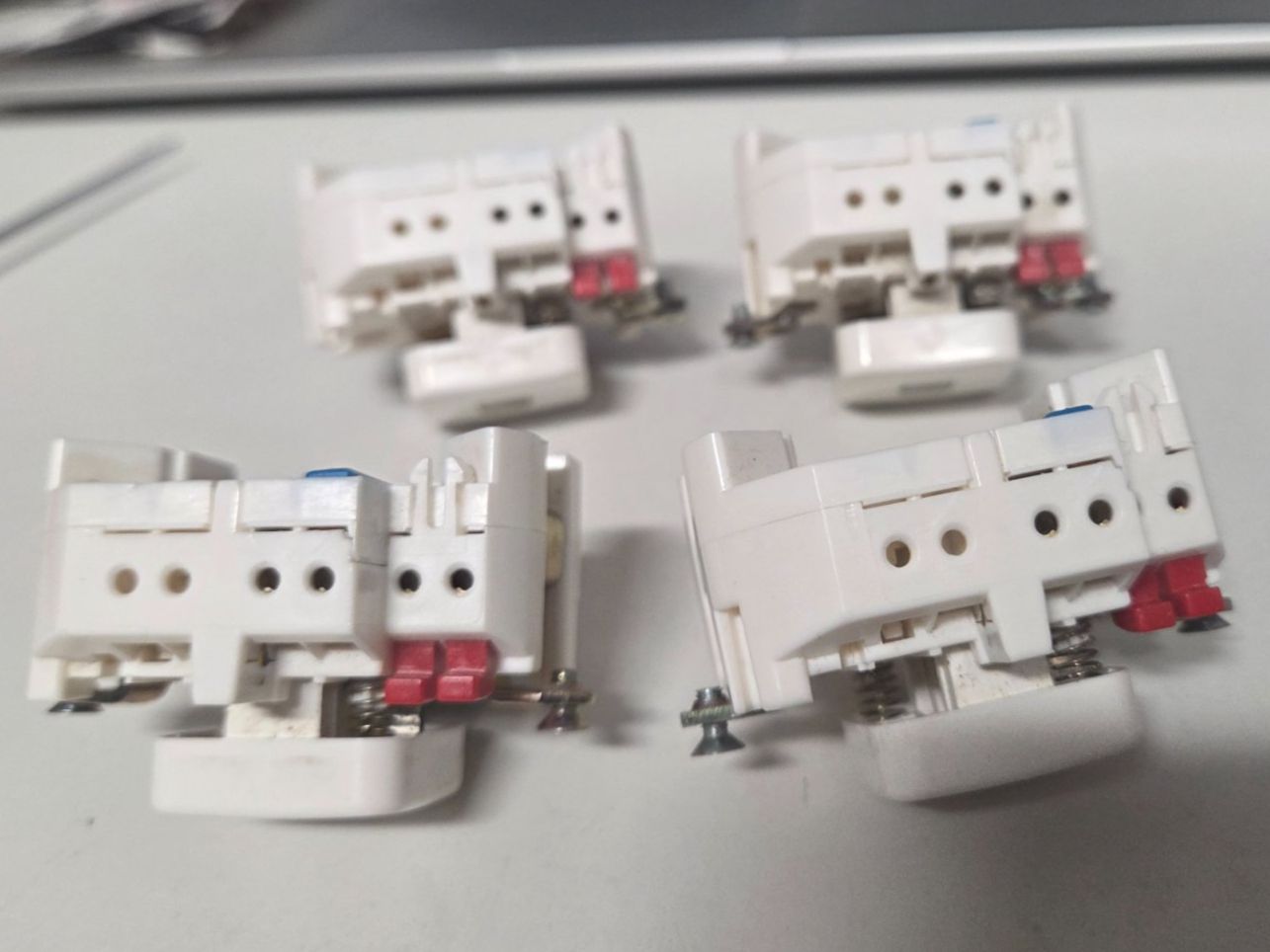 Feller Interruttori: Feller Taster Einsatz Lichttaster mit Leuchte – Usato da Zürich venduto da eymen20 2