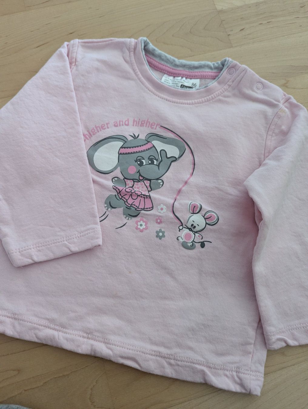 Maglioni & Felpe: Langarmshirt/Pully Grösse 86 Mädchen Rosa Elefant – Usato da Uster venduto da petches 2