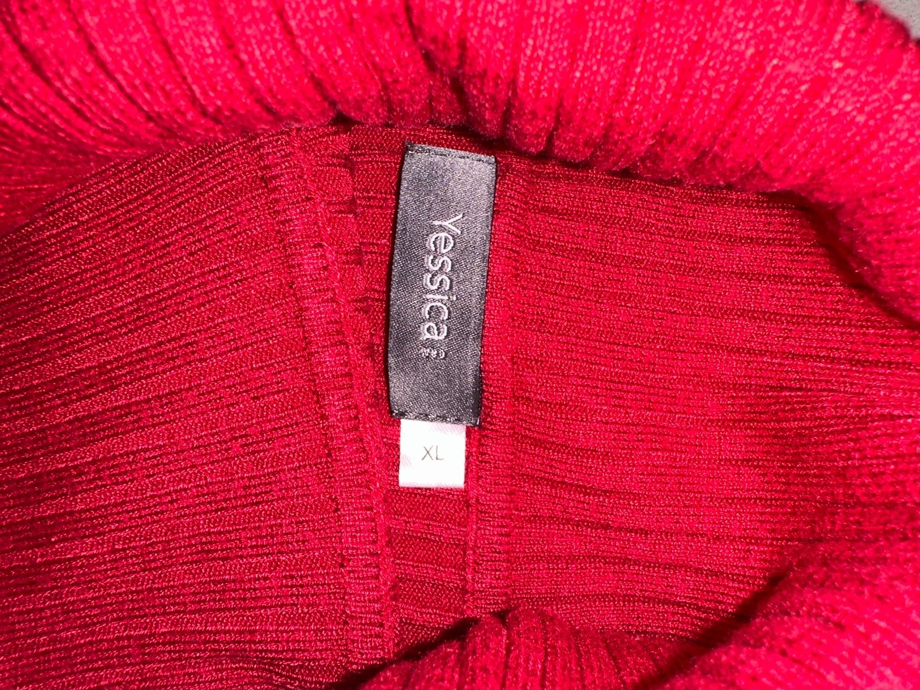 Pullover & Sweatshirts: Damen Rollkragenpullover rot – Gebraucht aus Zug von Hehe 2