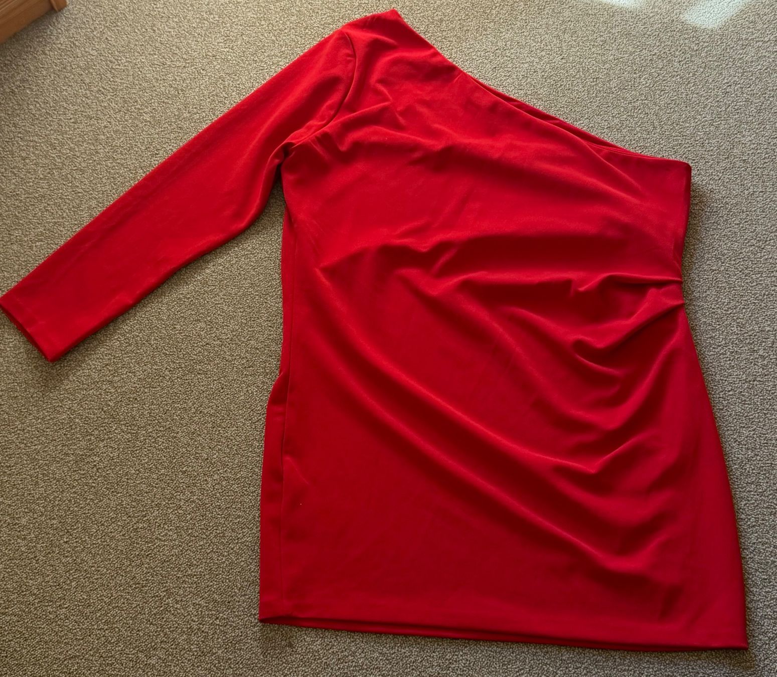 H&M Vestiti: Kleid One-Shoulder rot /Gr.XXL – Usato da Zermatt venduto da cacador