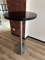 Tavoli bar e/ o sgabelli 