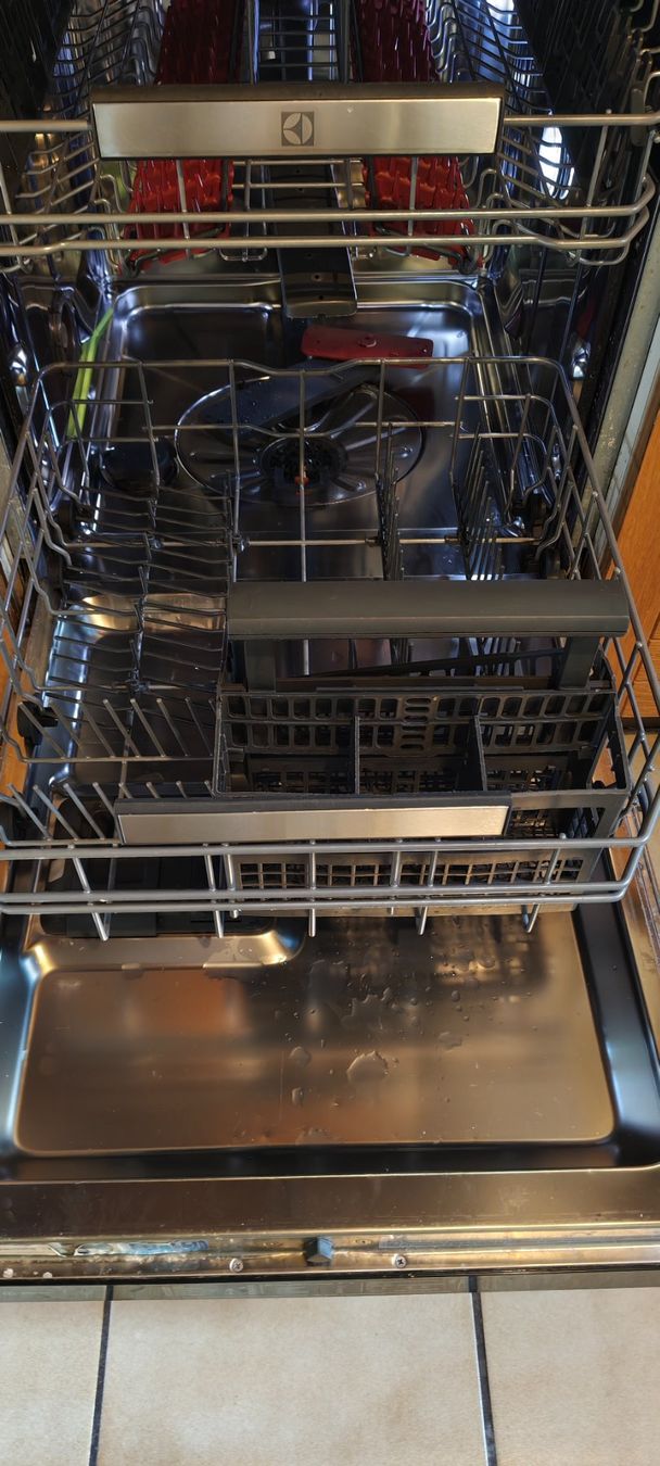 Lavastoviglie: Lave-vaisselle Electrolux format suisse 55cm – Usato da Bretigny-sur-Morrens venduto da max_b22h 1