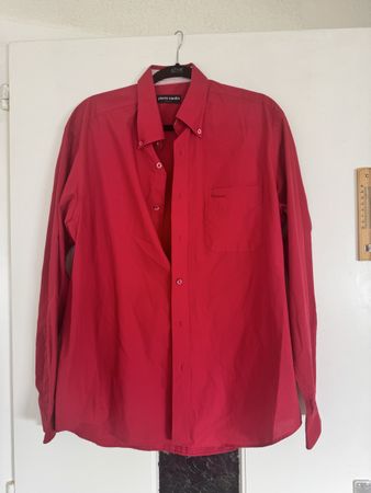 Chemise Pierre Cardin rouge sport Taille L - État neuf!
