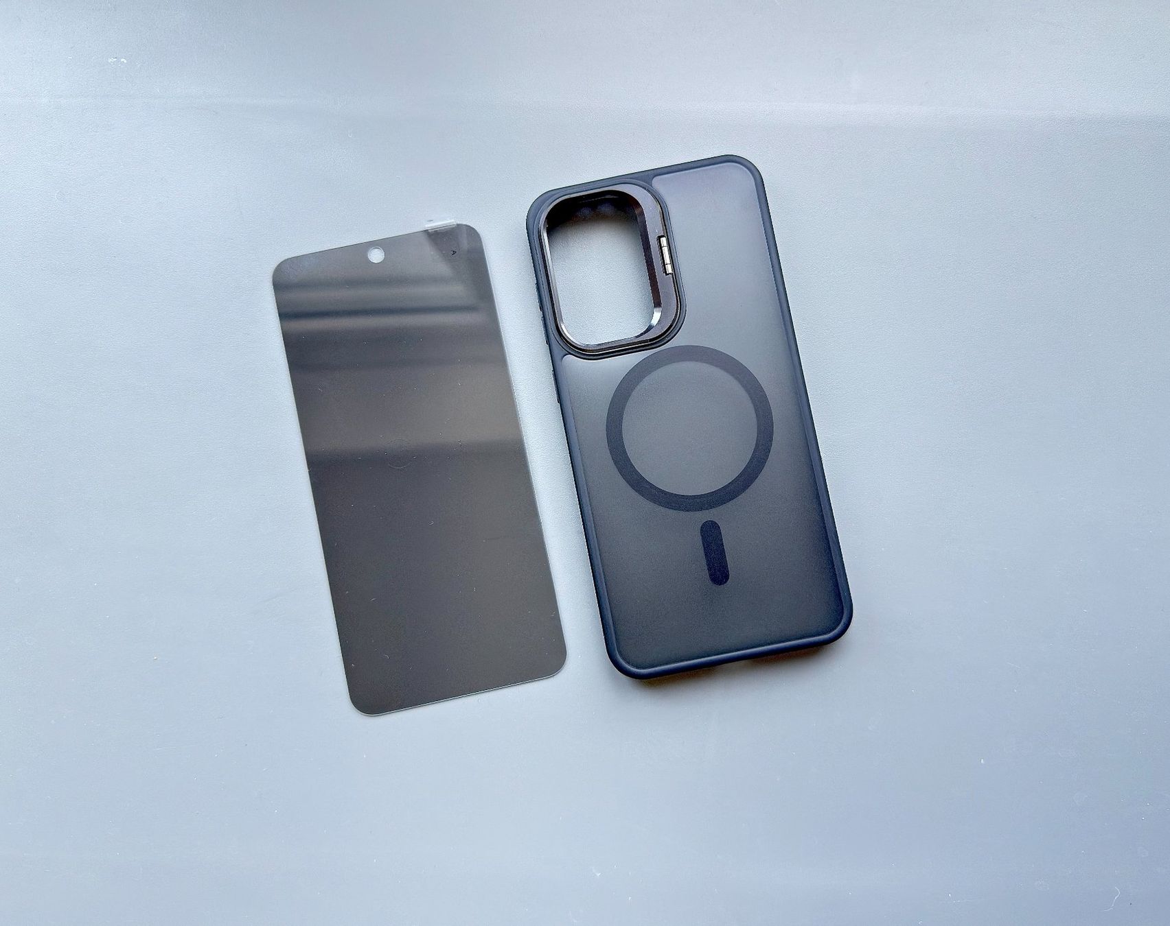 Samsung Cover & Protezioni schermo: Coque Samsung Galaxy S25 – Support Intégré – Nuovo e nell'imballaggio originale da Thônex venduto da Suisse.Shopping 2