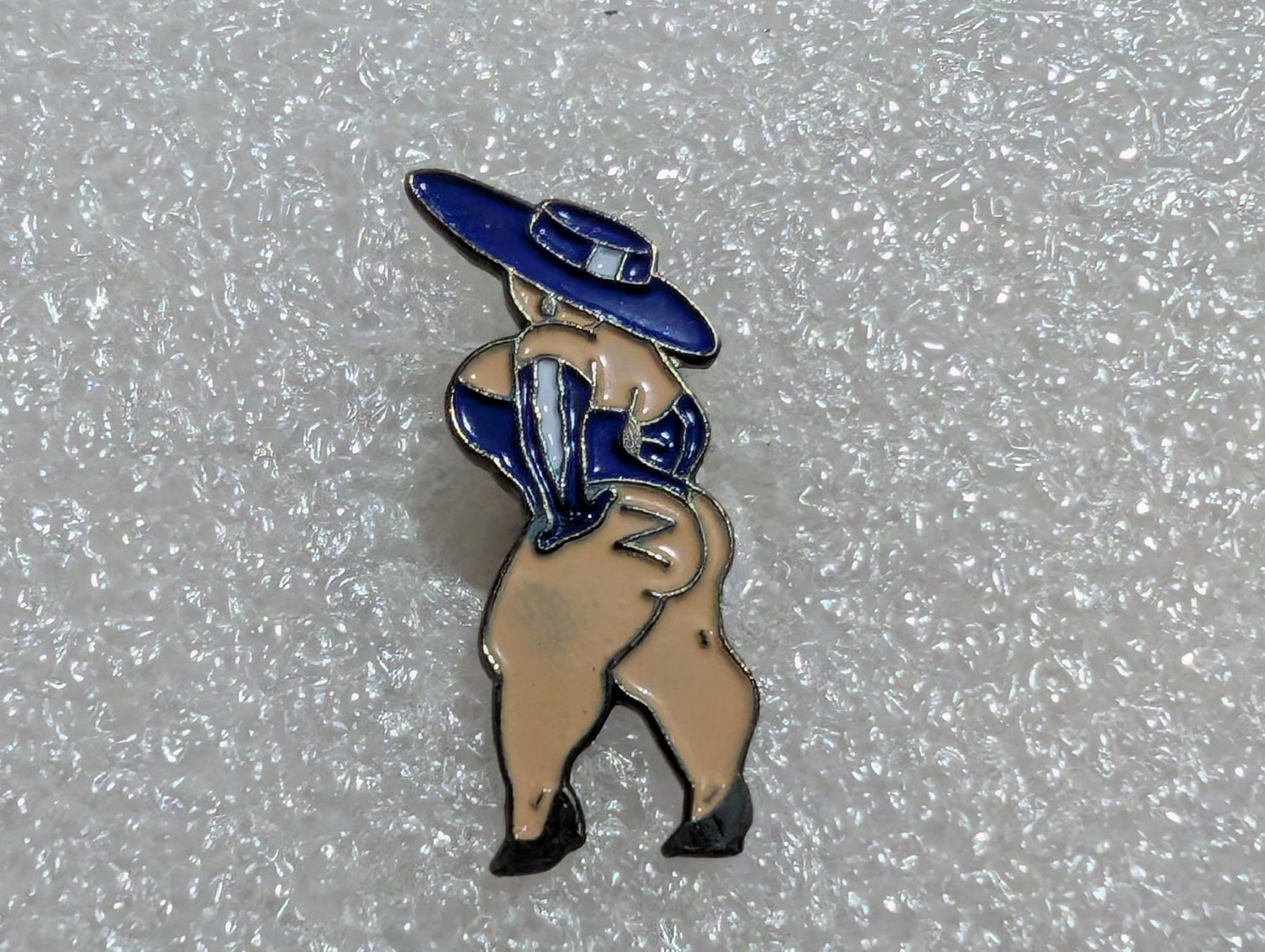 Placchette & Badge: Ansteckpin 248: Frau Girl – Usato da Oppligen venduto da Pin-Fall-Shop