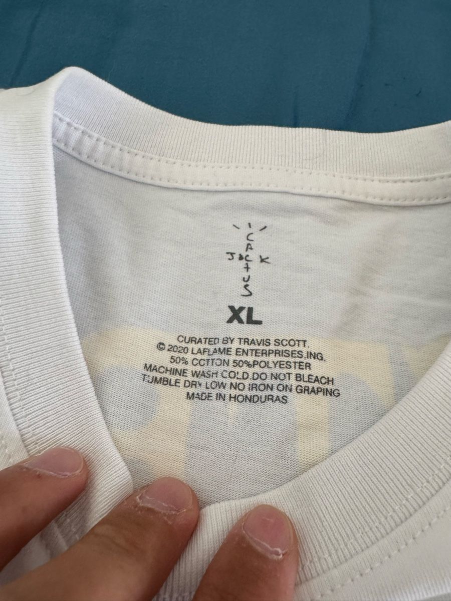 T-shirt: Travis scott x Fortnite XL – Nuovo (secondo la descrizione) da zürich venduto da sel_c7gk 1