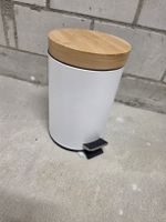 Tretmülleimer weiss mit Holzdeckel guter Zustand