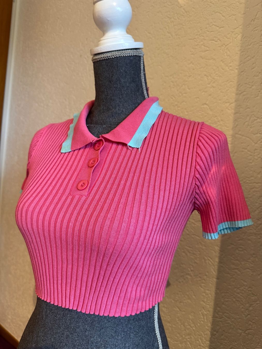Top: Damen Pink Crop Top Gr S – Usato da Frenkendorf venduto da Style365 1