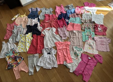 Paket Baby-/Kinderkleider Grösse 62/68