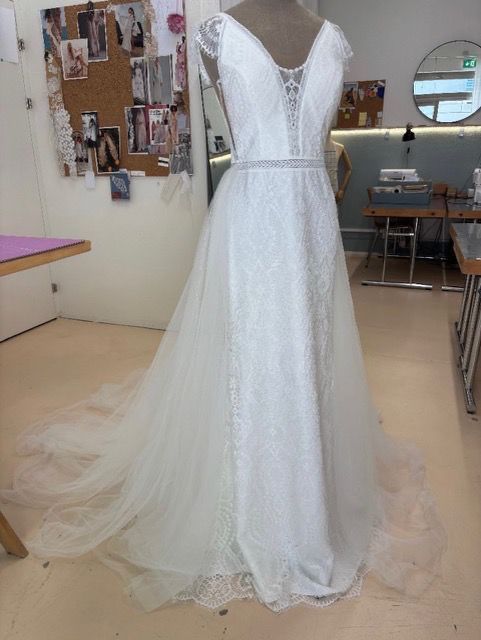 Kleider: Hochzeitskleid Gr. 36 bis 38, Boho Style – Gebraucht aus Hinwil von MattyT17 4