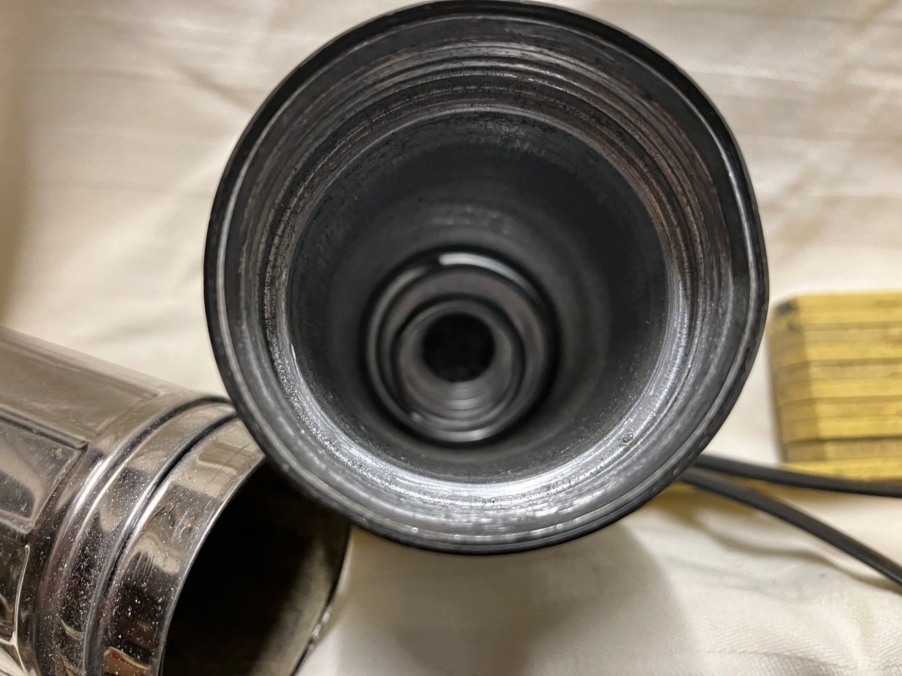Lampade: Stabtaschenlampe metall Text lesen – Usato da Pfäffikon ZH venduto da Einarrolf 2