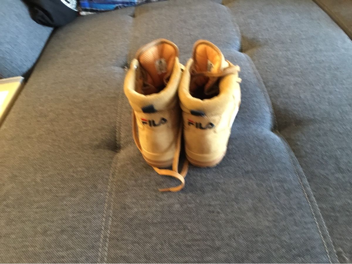 Scarpe da uomo: Fila Schuhe Gr 40 – Usato da Endingen venduto da Warlock 1