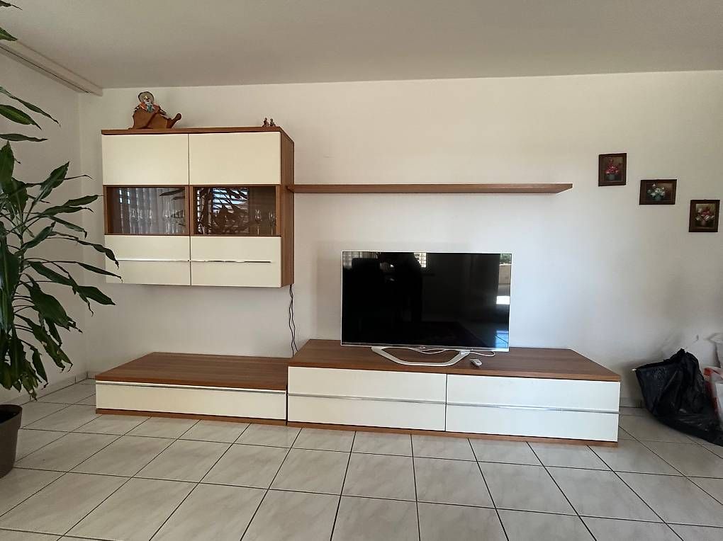 TV Möbel:  Wohnwand Sideboard – Gebraucht aus Ettiswil von SHE75