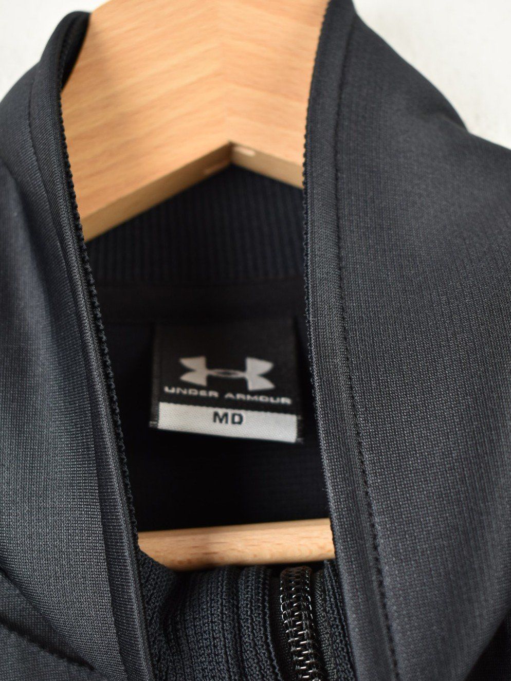 Under Armour Giacche: Under Armour Trainingsjacke Gr.M, neuwertig – Nuovo (secondo la descrizione) da Nürensdorf venduto da 2ND_STORY 2