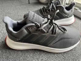Adidas homme taille 44.5 gris