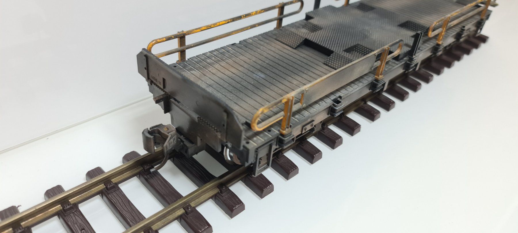 LGB Modellini di ferrovie: LGB Autotransportwagen 159 – Usato da Neuenhof venduto da ludovicco 4