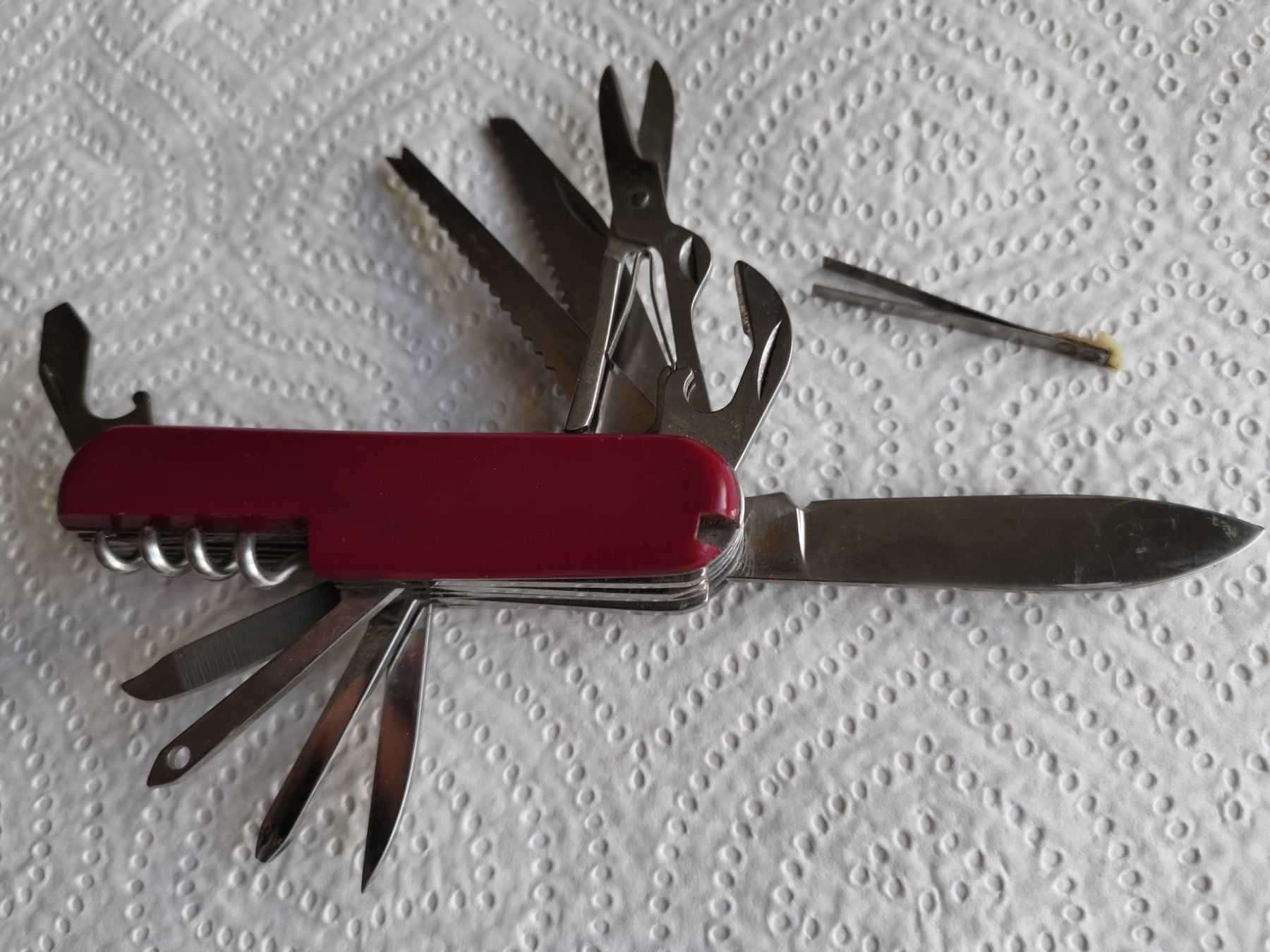 Coltelli tascabile: Taschenmesser mit 12 Klingen – Usato da Liestal venduto da Ciccoo 1