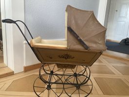 Puppenwagen über 100 Jahre alt
