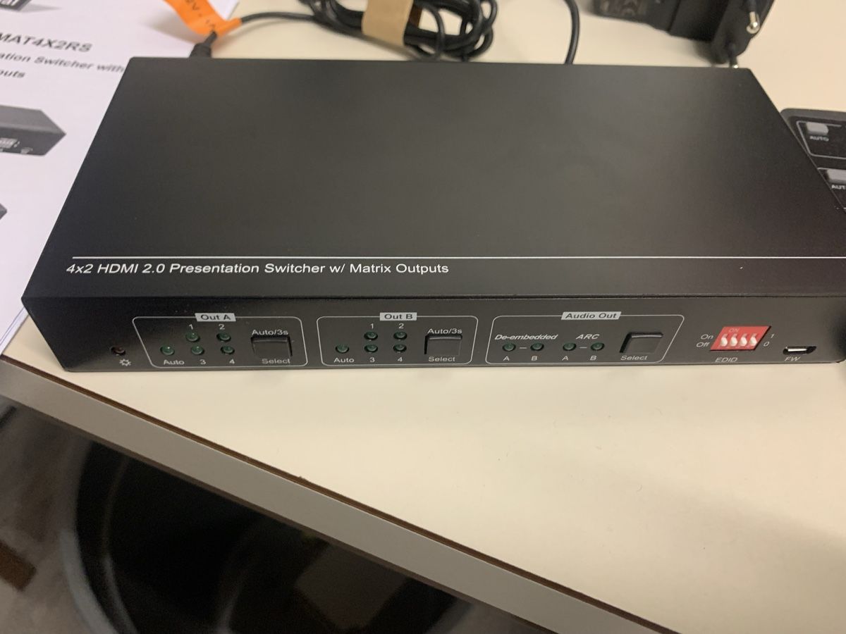 Hubs & Switches: Vivolink Matrix Switch – Gebraucht aus Uznach von pegasus101 3