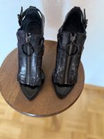 Givenchy Black Leather heels size (37½)