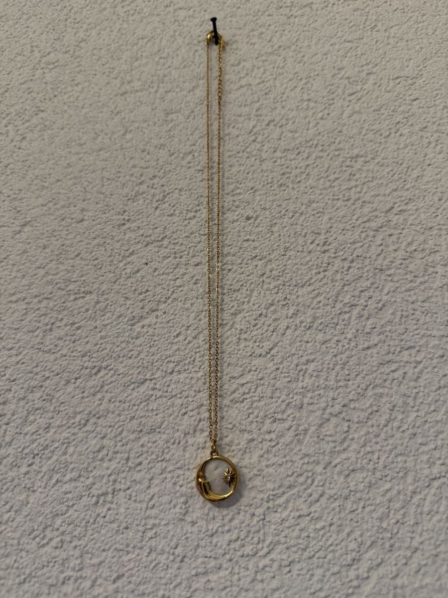 Ketten: Halskette gold mit Perlmutt Mondanhänger – Neu (gemäss Beschreibung) aus Thalheim von TinaB93 1